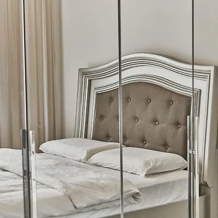 Apartament Ultra Lux アパート ママイア